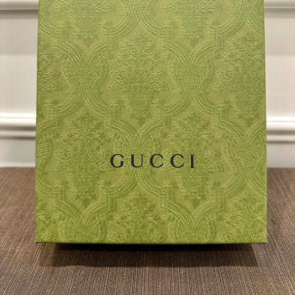 Authentic GUCCI gift box and matching gift bag - Picture 2 of 8